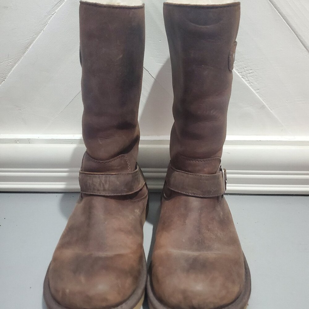 UGG BOOTS